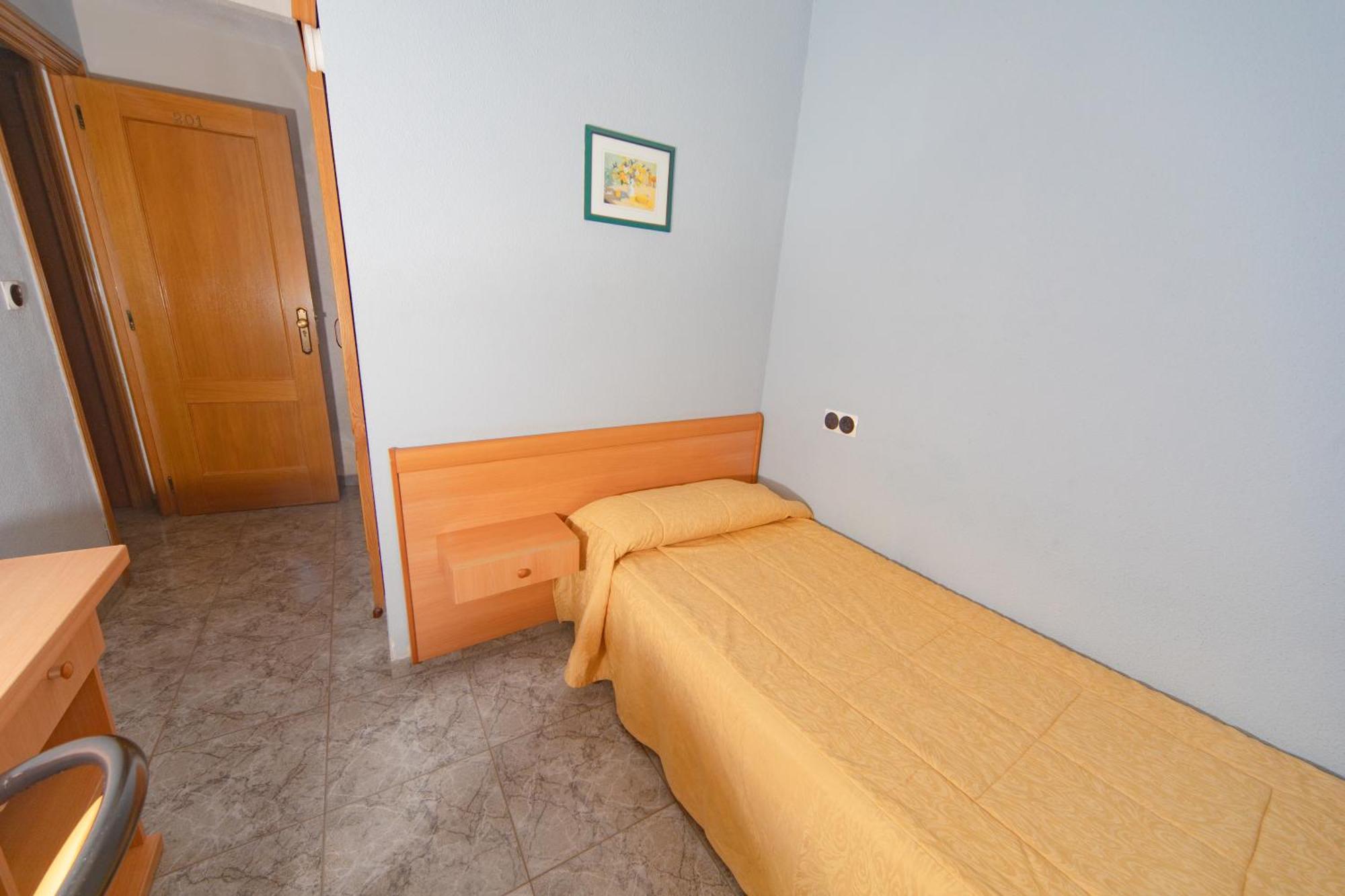 Hostal Virginia Favareta Esterno foto